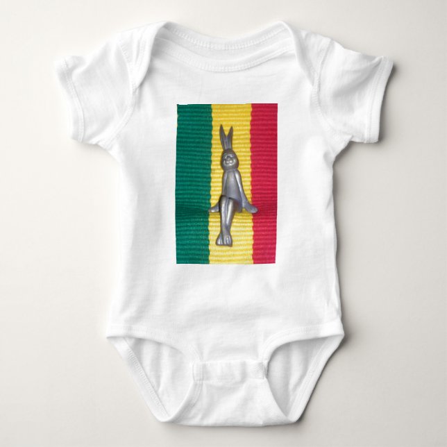 Body Para Bebê Coelhinho em Cores Rasta: Um Toque de Impressão de (Frente)