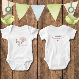 Body Para Bebê Coelho Fofo de "Eu Amo Minha Mamãe" com Flor