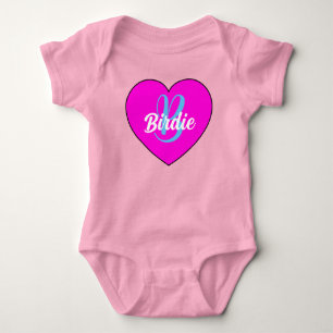 Body Para Bebê Coração e Nome de Menina Única - Monograma Recém-N