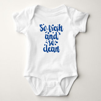 Body Para Bebê Crie o seu próprio texto e design:-) maiúsculo