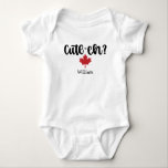 Body Para Bebê Cute-eh Canadian Funny<br><div class="desc">Folha de mapa canadense engraçada e bonita com a tipografia Cute-Eh? Personalize com o nome do seu bebê para um presente bonito.</div>