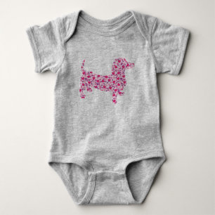 Body Para Bebê Dachshund feito em Corações Rosa