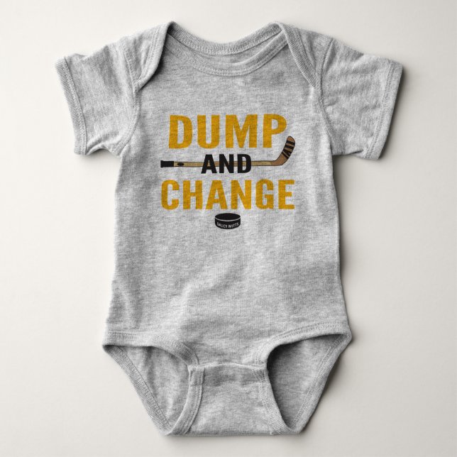 Body Para Bebê Dump and Change Hockey Baby Black and Dourado Stic (Frente)