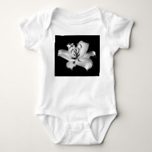 Body Para Bebê Elegância Floral Monocromática.