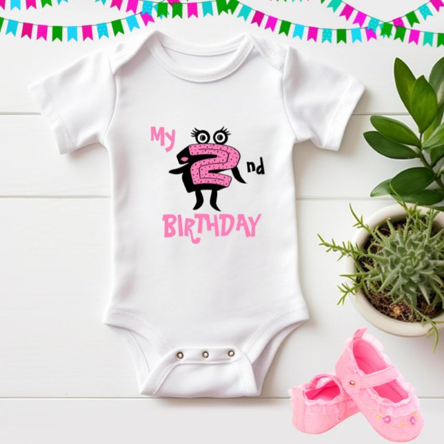Body Para Bebê Engraçado cor-de-rosa número dois. (Criador carregado)