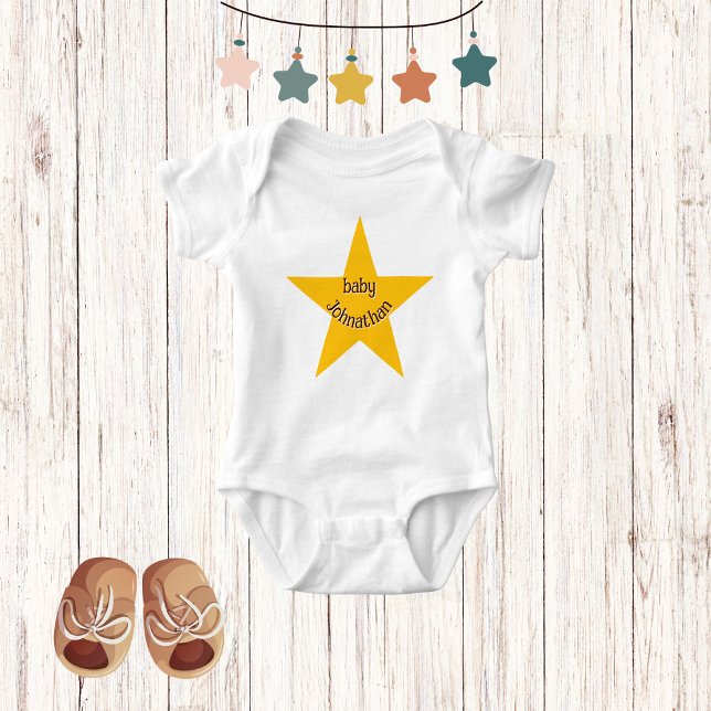 Body Para Bebê Estrela Amarela | Monograma de Unisex Adorável e C (Criador carregado)