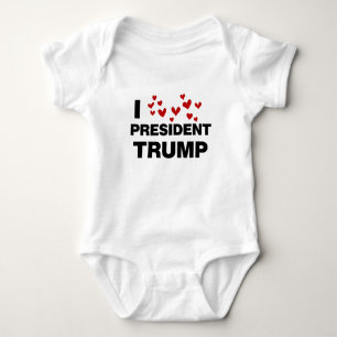 Body Para Bebê Eu Amo O Presidente Trump Hearts