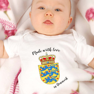 Body Para Bebê Feita com amor na Dinamarca / bandeira dinamarques