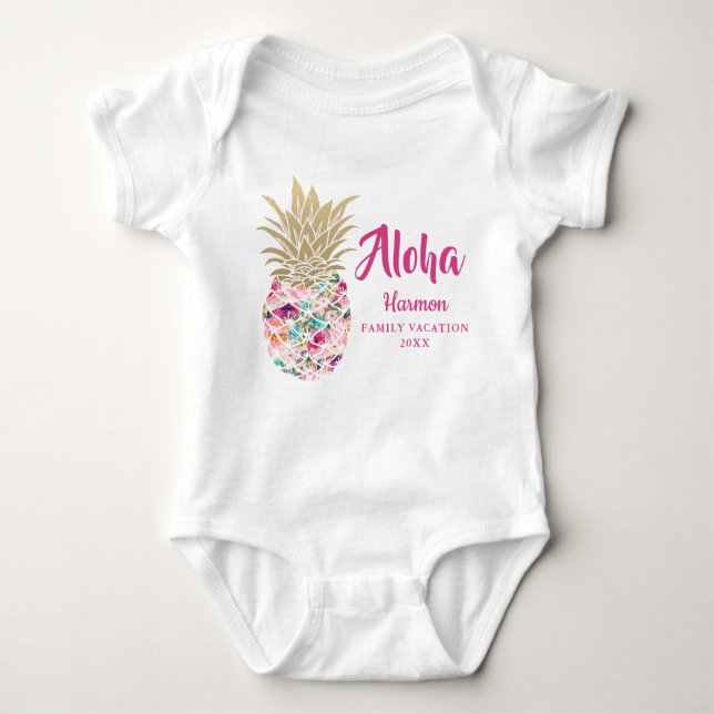 Body Para Bebê Férias da Família Abacaxi Rosa-Aloha Personalizada (Frente)