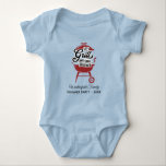 Body Para Bebê Festa anual de diversão do CHURRASCO de Reunião da<br><div class="desc">Celebre sua reunião familiar com esta camiseta personalizada! É perfeito para um CHURRASCO de verão ou qualquer outro evento divertido. Você pode personalizar a camisa com o nome da sua família, data de reunião e outros detalhes. Esta é uma forma excelente de mostrar o seu espírito familiar e criar memórias...</div>
