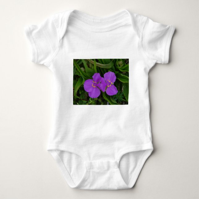 Body Para Bebê Flores silvestres Fachsia Spiderwort Primaveras Qu (Frente)