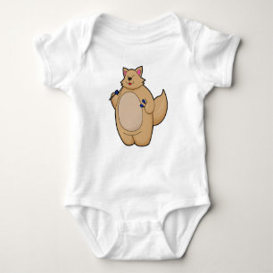 Body Para Bebê Gato como Dart player com Dardos