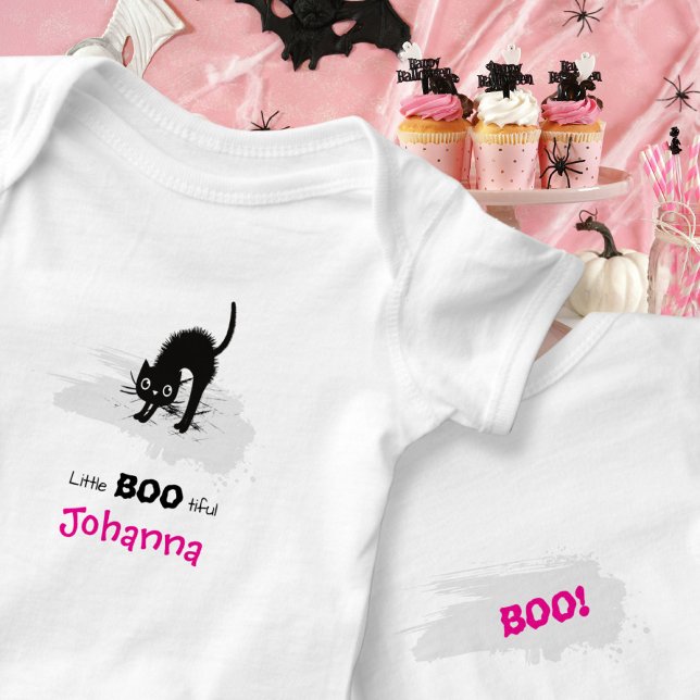 Body Para Bebê Gato e Fantasma Pequenos BOBO (Little BOO-tifful Cat and Ghost Baby Bodysuit ©Susanne Sachers - Sunny Mind 👻)