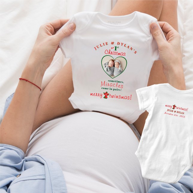 Body Para Bebê Gêmeos Milagres Vêm Pairs Bebê 1rua Natal (Twins Miracles Come In Pairs Heart Photo Collage Merry Twinsmas Baby 1st Christmas Baby Bodysuit)
