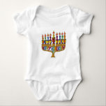 Body Para Bebê Happy Hanukkah Dreidels Menorah<br><div class="desc">Você está vendo a coleção de Design Lee Hiller. Roupa,  Ofertas e Coleções Lee Hiller Fotografia ou Coleção de Arte Digital. Você pode ver sua fotografia da Nature em http://HikeOurPlanet.com/ e seguir seu blog de caminhada no Hot Primavera National Park.</div>