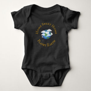 Body Para Bebê "Home Sweet Home Planet Earth" Em Estrelas Brilhan