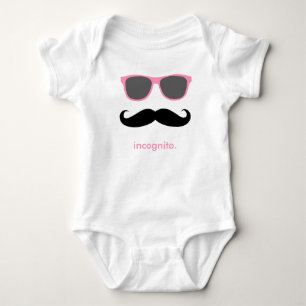 Body Para Bebê incógnito - bigode engraçado e tons rosa
