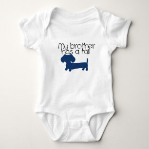 Body Para Bebê Irmão (Dachshund) tem uma cauda (azul)