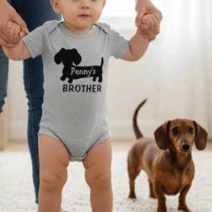 Body Para Bebê Irmãozinho do Dachshund Personalizado com Nome 