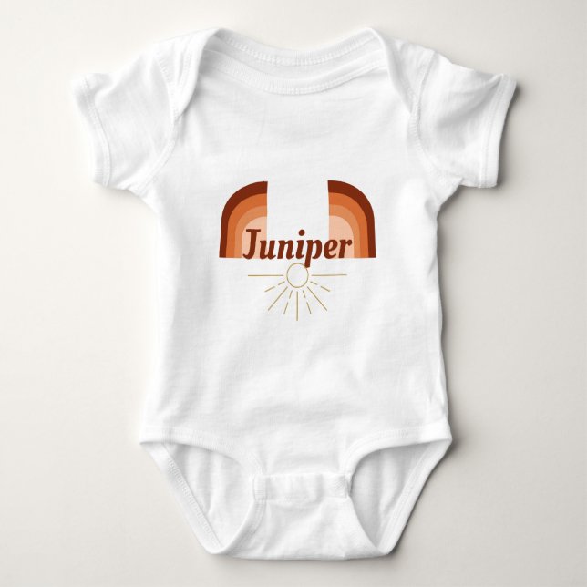 Body Para Bebê Juniper Name Outfit Boho Hippie Rainbow Neutral (Frente)