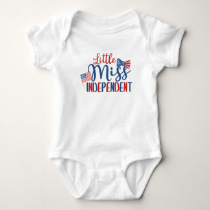 Body Para Bebê Little Miss Independent, 4 de julho