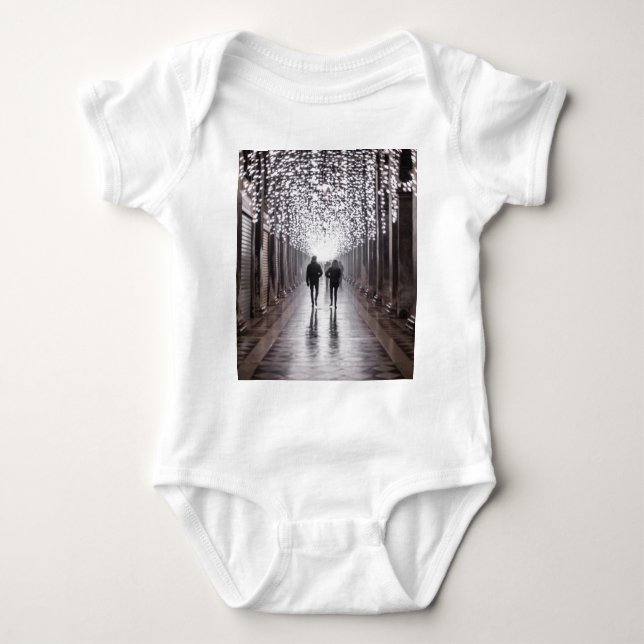 Body Para Bebê Luz, sombras e simetria - sepia (Frente)