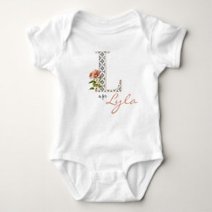 Body Para Bebê Lyla Name Reveal Floral - Letra L Rapariga Whimsic