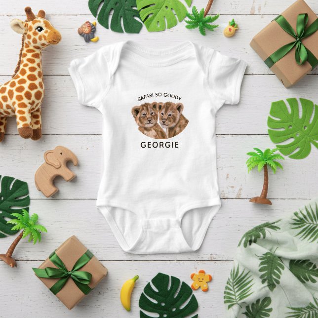 Body Para Bebê Macacão de Bebê Personalizado com Gêmeos de Filhot (Safari So Goody! Cute lion cub baby bodysuit with space for your name)