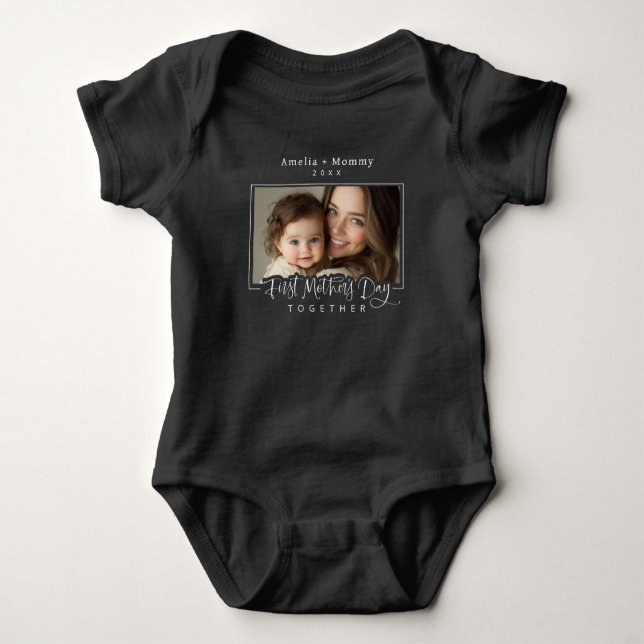Body Para Bebê Mamãe de Fotografias Personalizadas + Primeiro Dia (Frente)