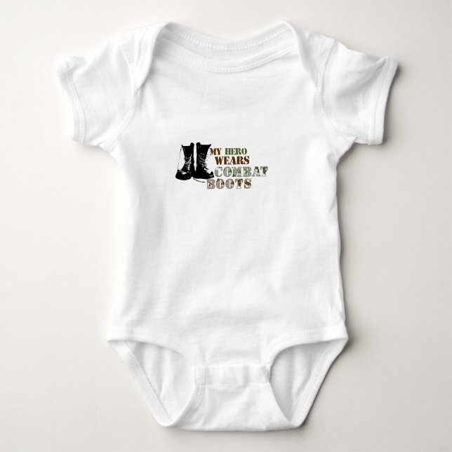 Body Para Bebê Meu herói veste botas de combate (Frente)