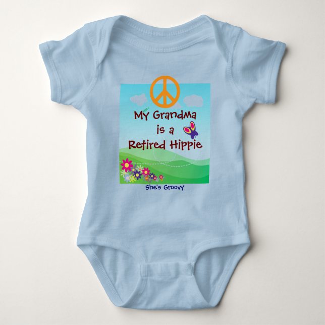 Body Para Bebê Minha avó é uma roupa de bebê Hippie aposentado (Frente)