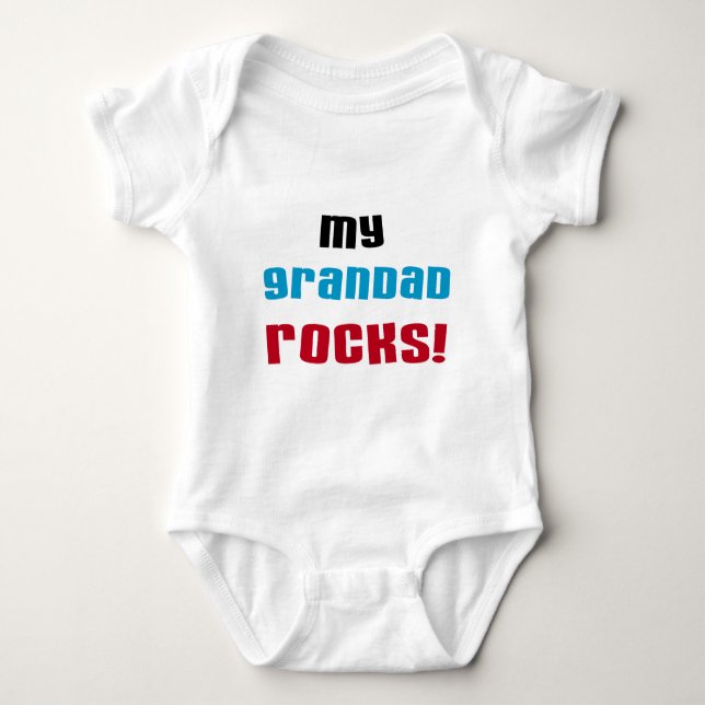 Body Para Bebê Minha vovó Rocks T-shirts e presentes (Frente)