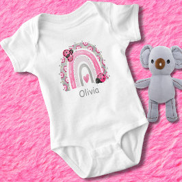 Body Para Bebê Monograma Cor-de-Rosa Boho com Joaninhas Fofo 
