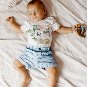 Body Para Bebê Monograma de Flores Rosa em Aquarela Moderna 