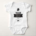 Body Para Bebê Noivo da equipe<br><div class="desc">Olá! e boa vinda,  este design engraçado e original da "noivo equipe" para vestir o dia do despedida de solteiro ou do dia do casamento.</div>