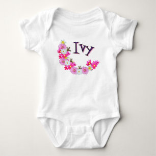 Body Para Bebê Nome Ivy Com Bebê Suricata Grinalda De Flores,