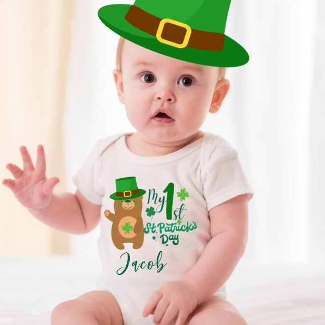 Body Para Bebê Nome Personalizado Minha Primeira Rua. Shamrock do (Criador carregado)