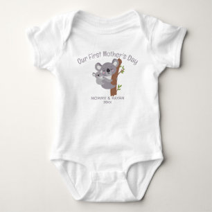 Body Para Bebê Nosso primeiro Dia de as mães, nome personalizado 