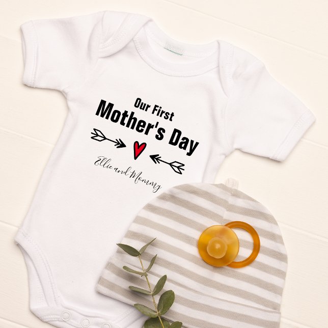 Body Para Bebê Nosso Primeiro Dia de as mães Personalizado (Our First Mother's Day Personalized Baby Bodysuit)