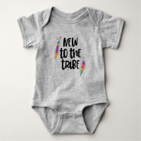 Nova para a roupa de bebê Tribe