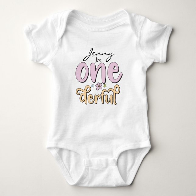 Body Para Bebê "One-derful", nome personalizado, flores projeta (Frente)