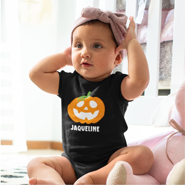 Body Para Bebê Orange Halloween Pumpkin with Name (Criador carregado)