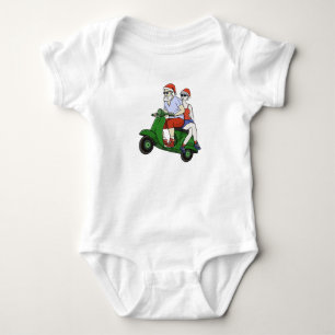 Body Para Bebê Papais noeis e Sra. Claus andando em patinete