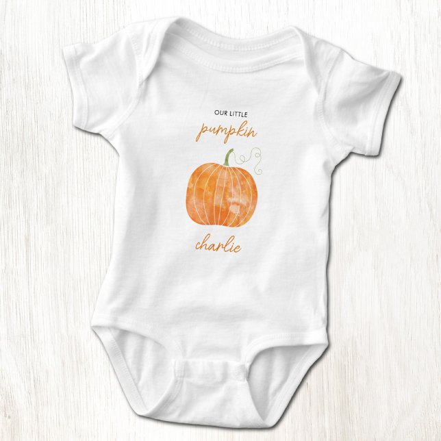 Body Para Bebê Pequena queda de outono de Abóbora Personalizada (Little pumpkin personalized name onesir)