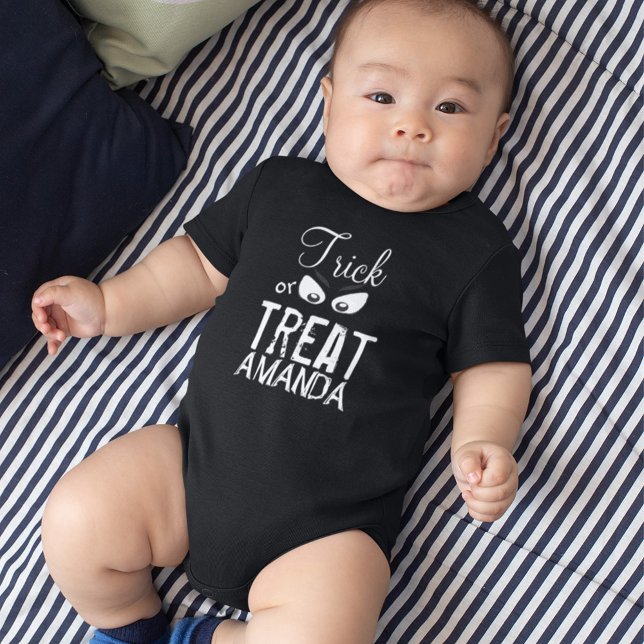Body Para Bebê Personalizado do Dia das Bruxas em Branco e Preto ( Trick or Treat cute baby Bodysuit)