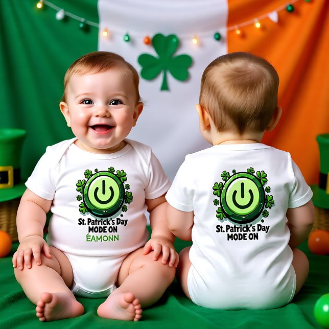 Body Para Bebê Personalizável Ligado, Paddy! (Customizable Power On, Paddy! Baby Bodysuit)