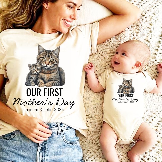 Body Para Bebê Personalized Our First Mother’s Day Cat  (Criador carregado)