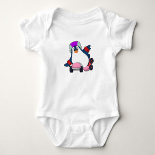 Body Para Bebê Pinguim como skater em linha com Skates em linha