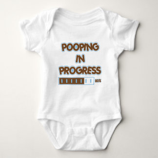 Body Para Bebê Pooping em andamento