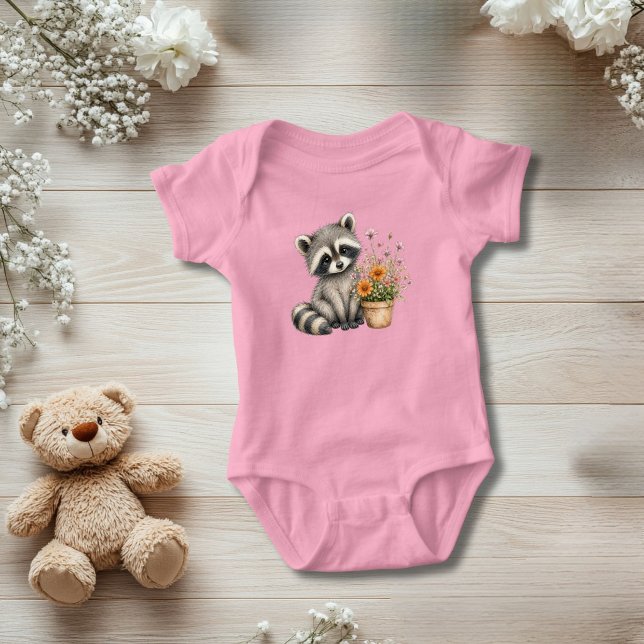 Body Para Bebê Presente de Bebê Menina Guaxinim Flores Silvestres (Baby Raccoon with Wildflowers Baby Body Suit. Baby Shower Gift. 3-24 months. Also available T-shirt)